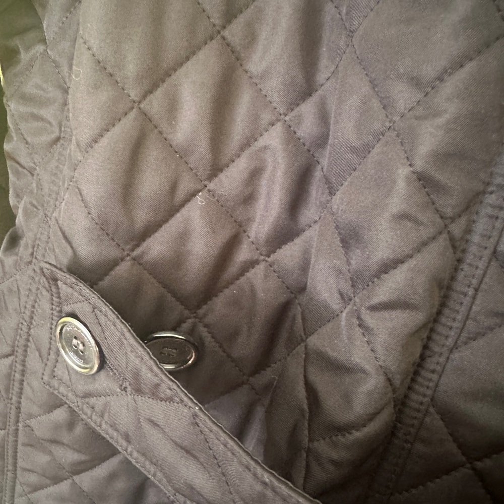 Burberry Black Quilted Jacket with Iconic Check Lining size Large - Picture 3 of 13